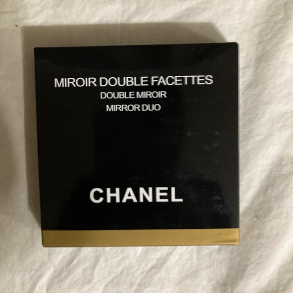 CHANEL Miroir Double Facettes in Black and Gold